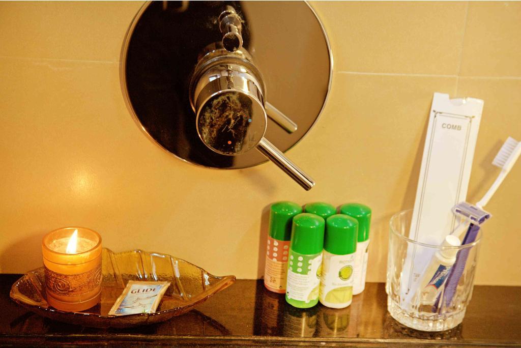 Hotel Highnest Singapperumalkovil Kamer foto