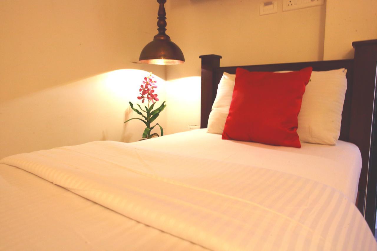 Hotel Highnest Singapperumalkovil Buitenkant foto