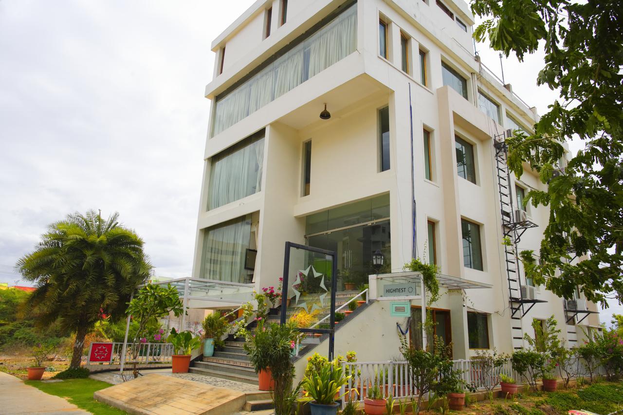 Hotel Highnest Singapperumalkovil Buitenkant foto