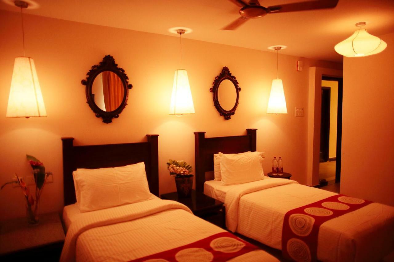 Hotel Highnest Singapperumalkovil Buitenkant foto
