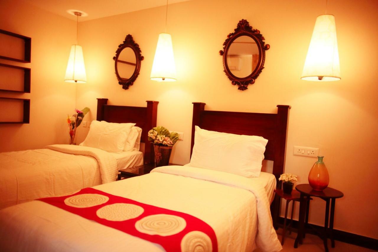 Hotel Highnest Singapperumalkovil Buitenkant foto