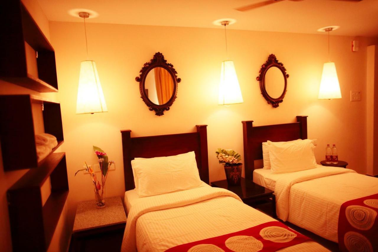 Hotel Highnest Singapperumalkovil Buitenkant foto